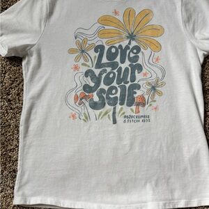 Abercrombie & Fitch White Kids Shirt with Graphic Design